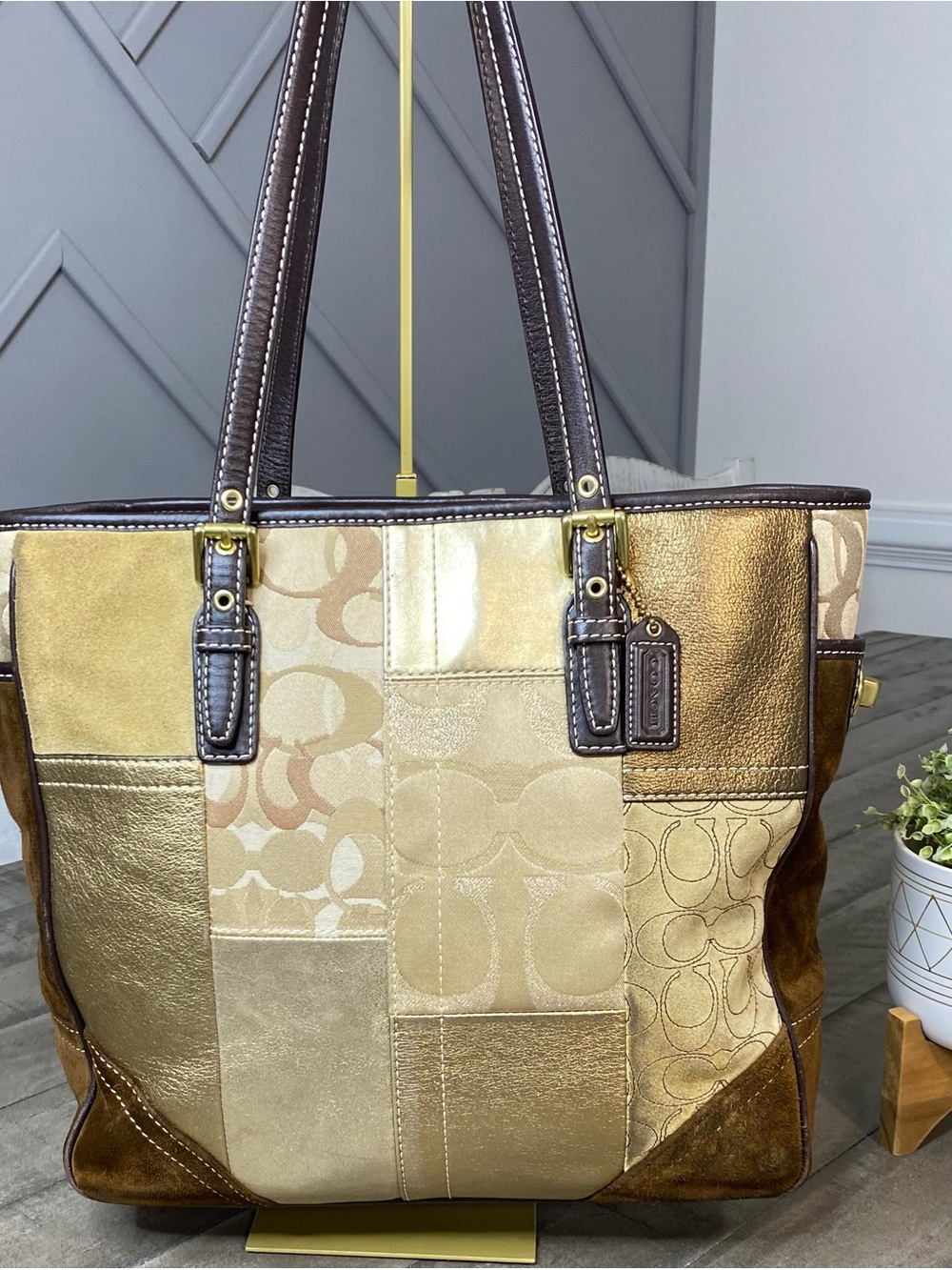 Vintage Coach Hampton Holiday Patchwork Tote Bag Brown Gold Canvas Suede Y2K - Picture 3 of 15